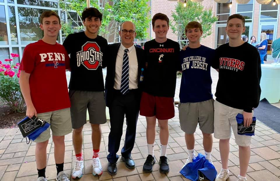 Rabbi Krupnick with seniors at senior send off